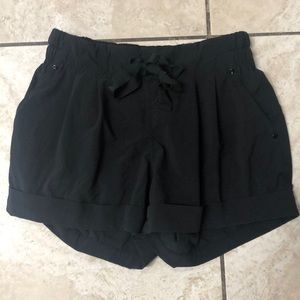 Lululemon black shorts size 4